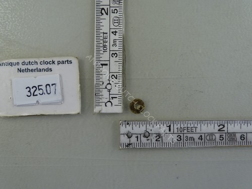 Hands nut clockwork - nut, marked
